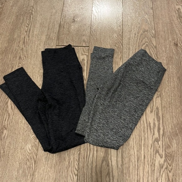 Two pairs of Priv leggings in size XS - Picture 1 of 4